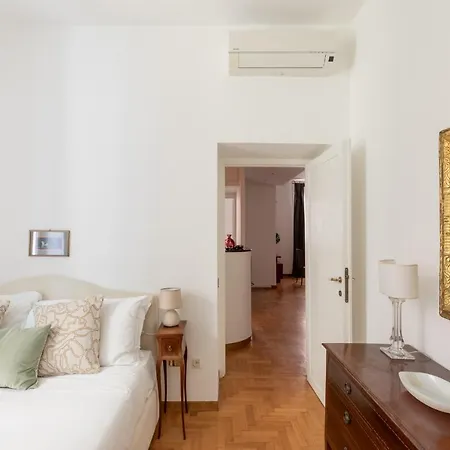 Iflat Red Apartament Rzym