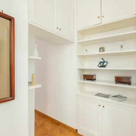 Apartament Iflat Red *