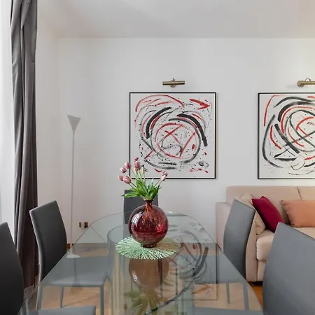 Iflat Red Lägenhet Rom